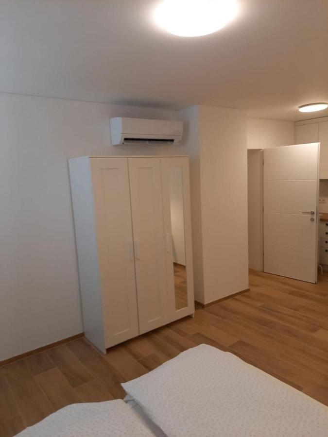 Studio Apartment Zara Экстерьер фото