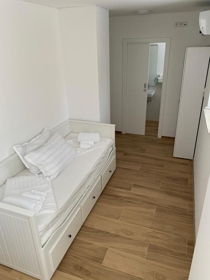Studio Apartment Zara Экстерьер фото